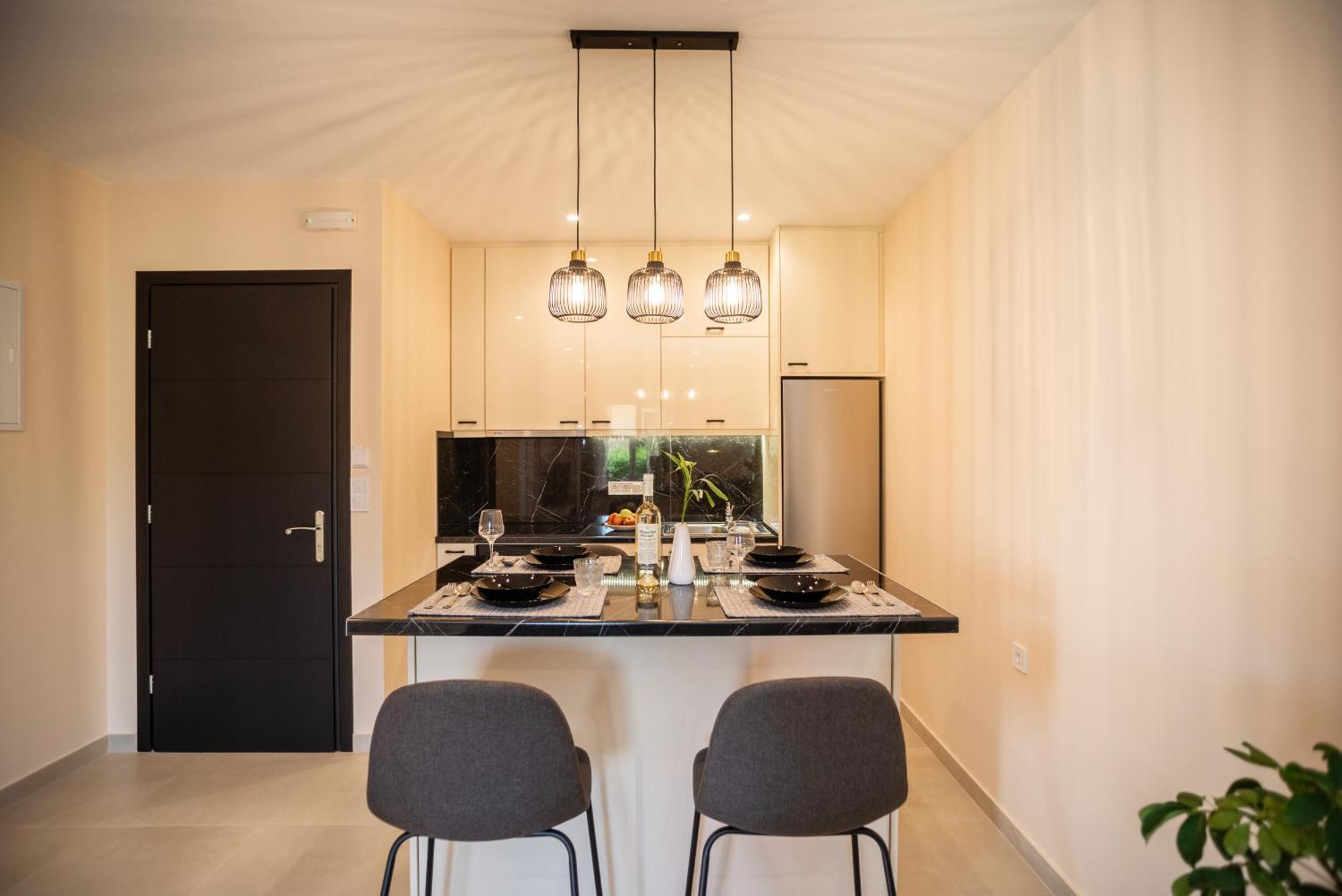 Apartment Kogevinas Hill Luxurious Alepou
